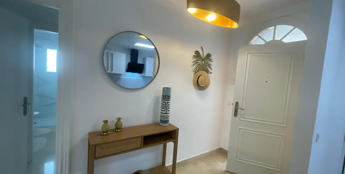 Venta de apartamento en planta baja en Aloha 10