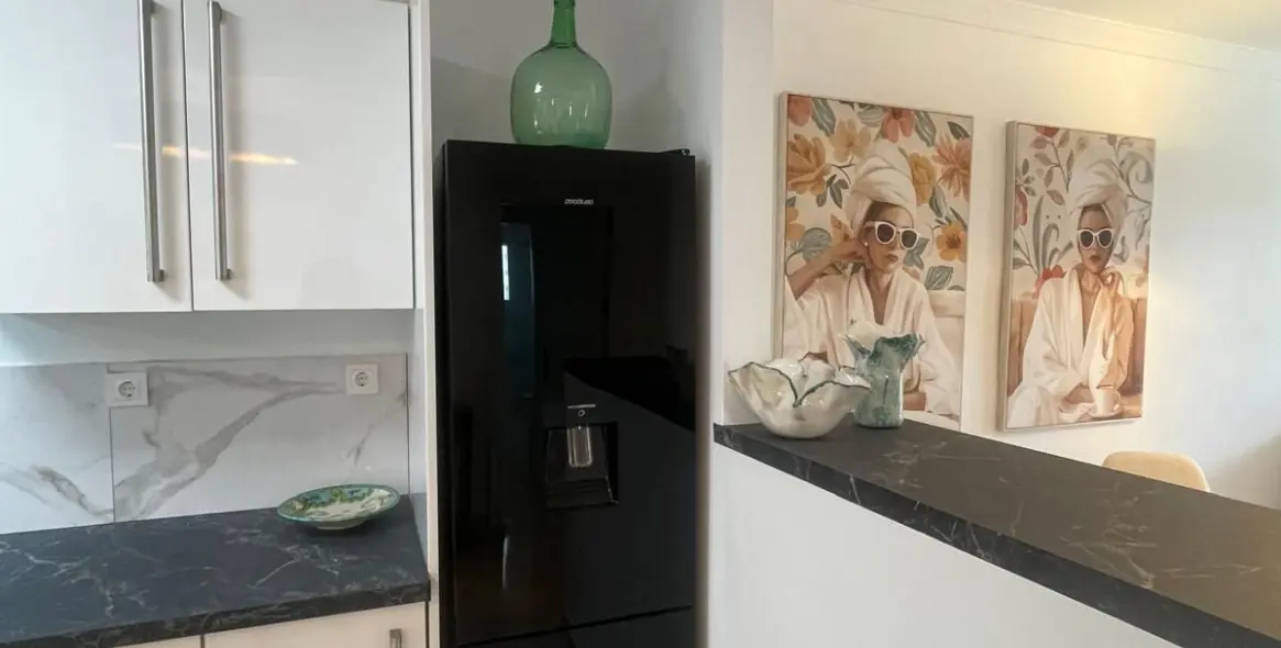 Venta de apartamento en planta baja en Aloha 15