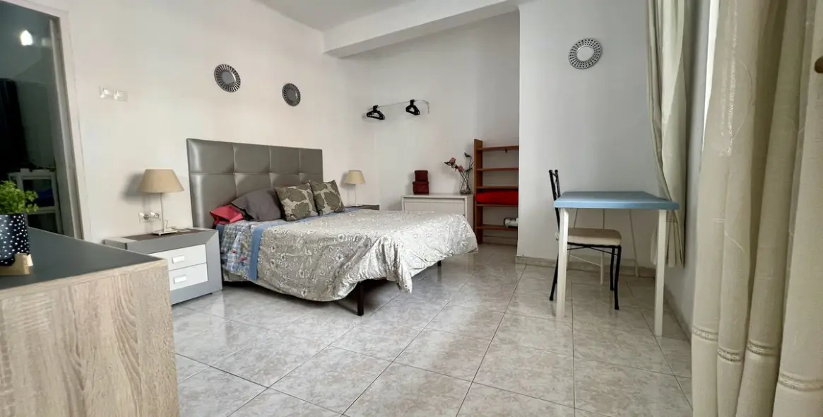 Продажа апартаментов на среднем этаже в Málaga 12