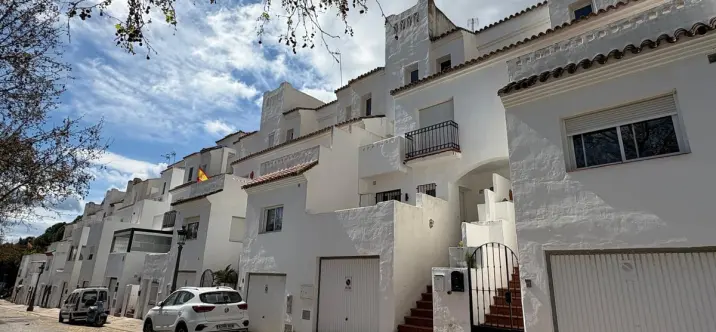 Sale of townhouse in Estepona 0