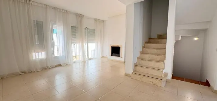 Sale of townhouse in Estepona 2