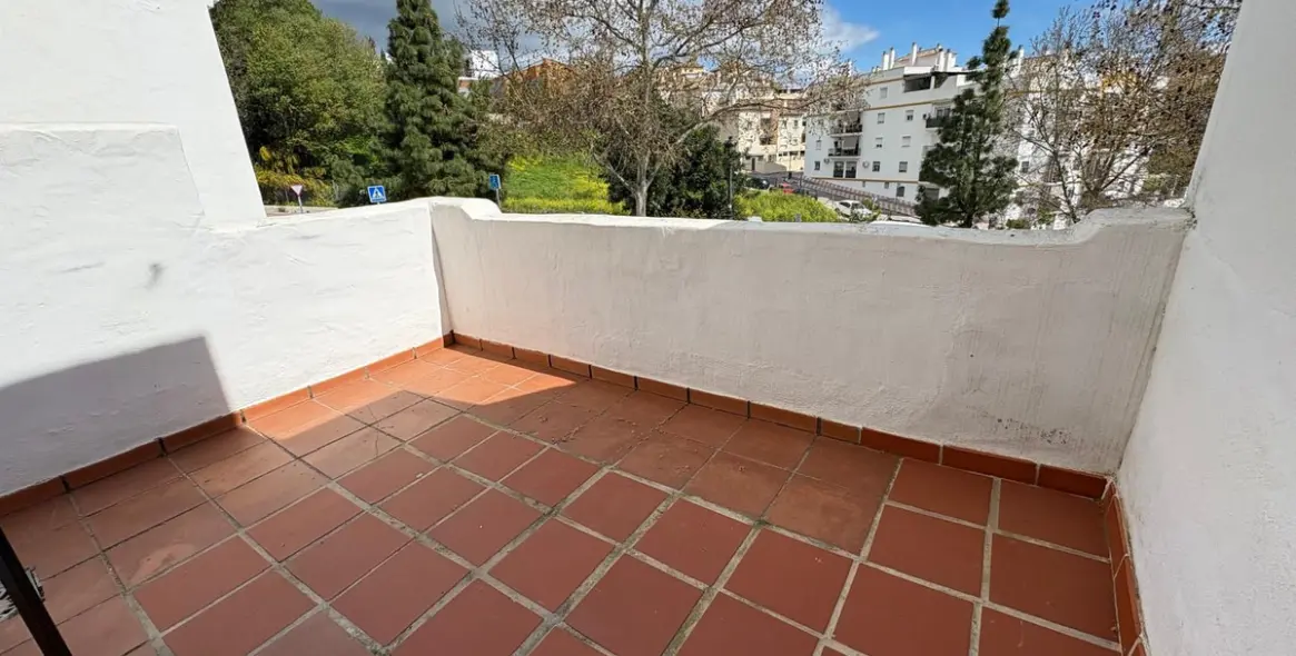 Sale of townhouse in Estepona 8