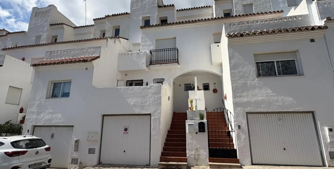 Sale of townhouse in Estepona 20