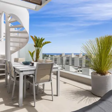 Sale of penthouse in Cancelada