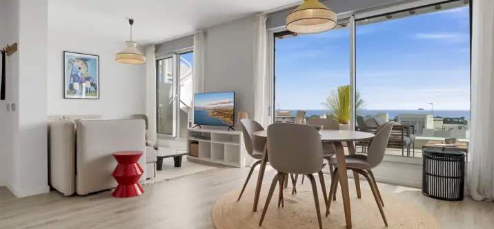 Sale of penthouse in Cancelada 1