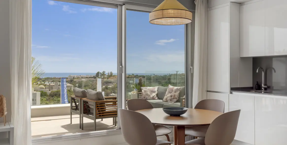 Sale of penthouse in Cancelada 8