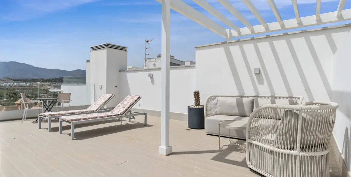 Sale of penthouse in Cancelada 22