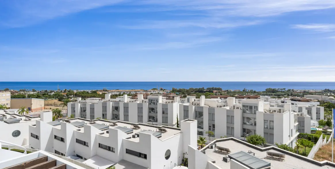 Sale of penthouse in Cancelada 23