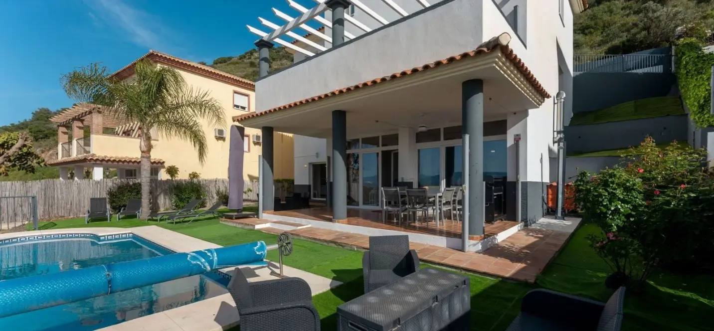 Venta de villa independiente en Coín 0