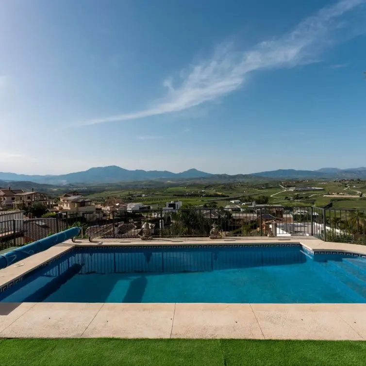 Venta de villa independiente en Coín