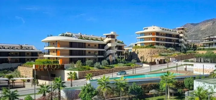 Sale of ground floor apartment in Higueron 0