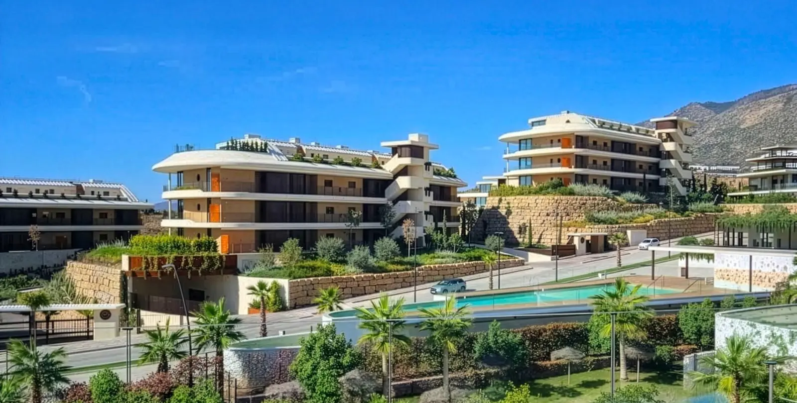 Sale of ground floor apartment in Higueron 1