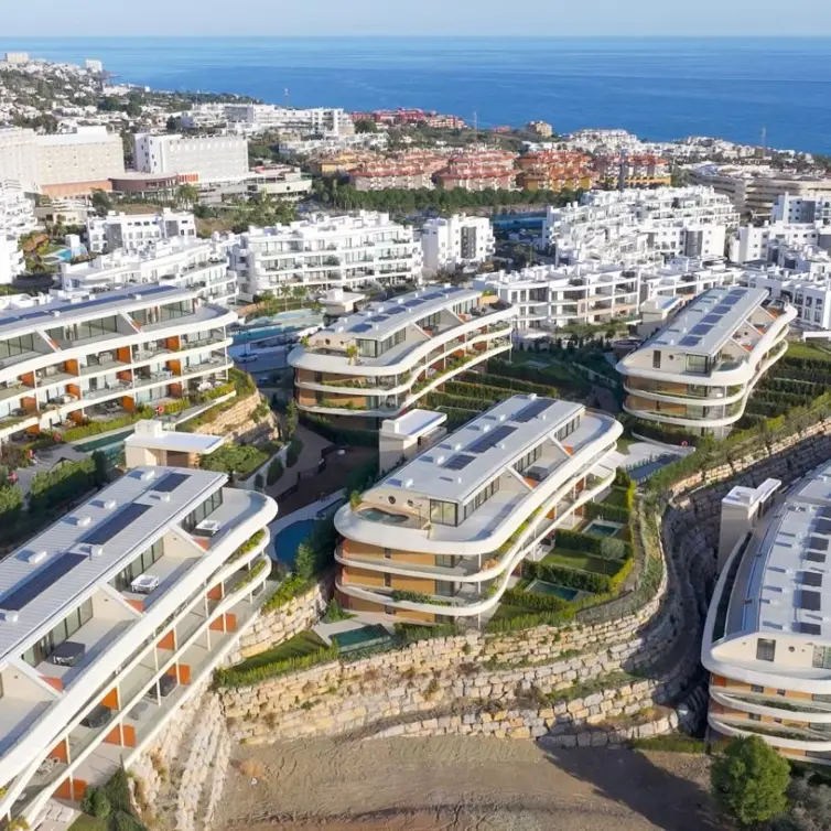 Sale of ground floor apartment in Higueron