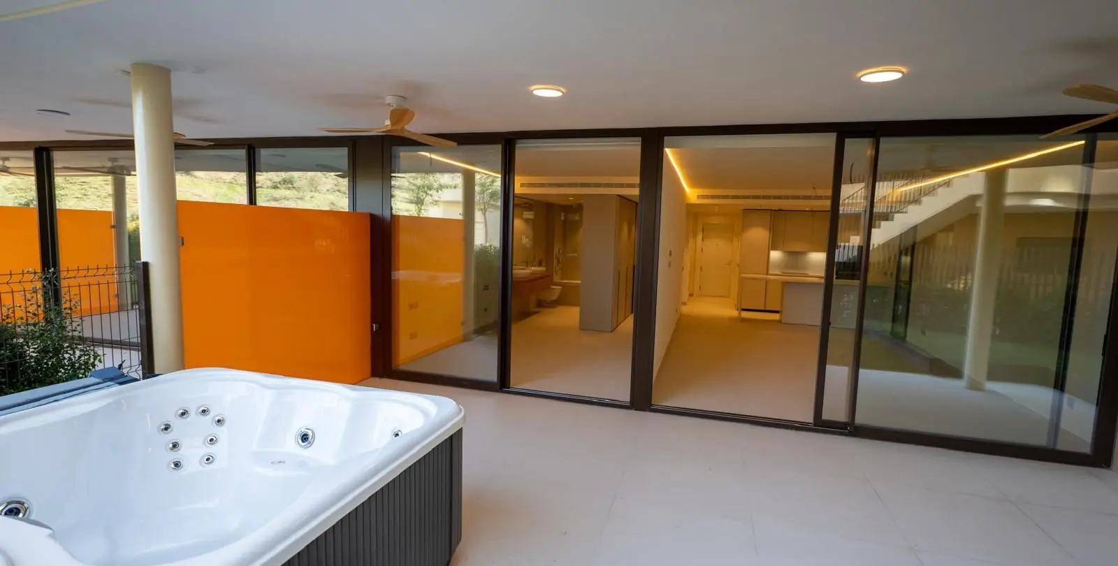 Sale of ground floor apartment in Higueron 11