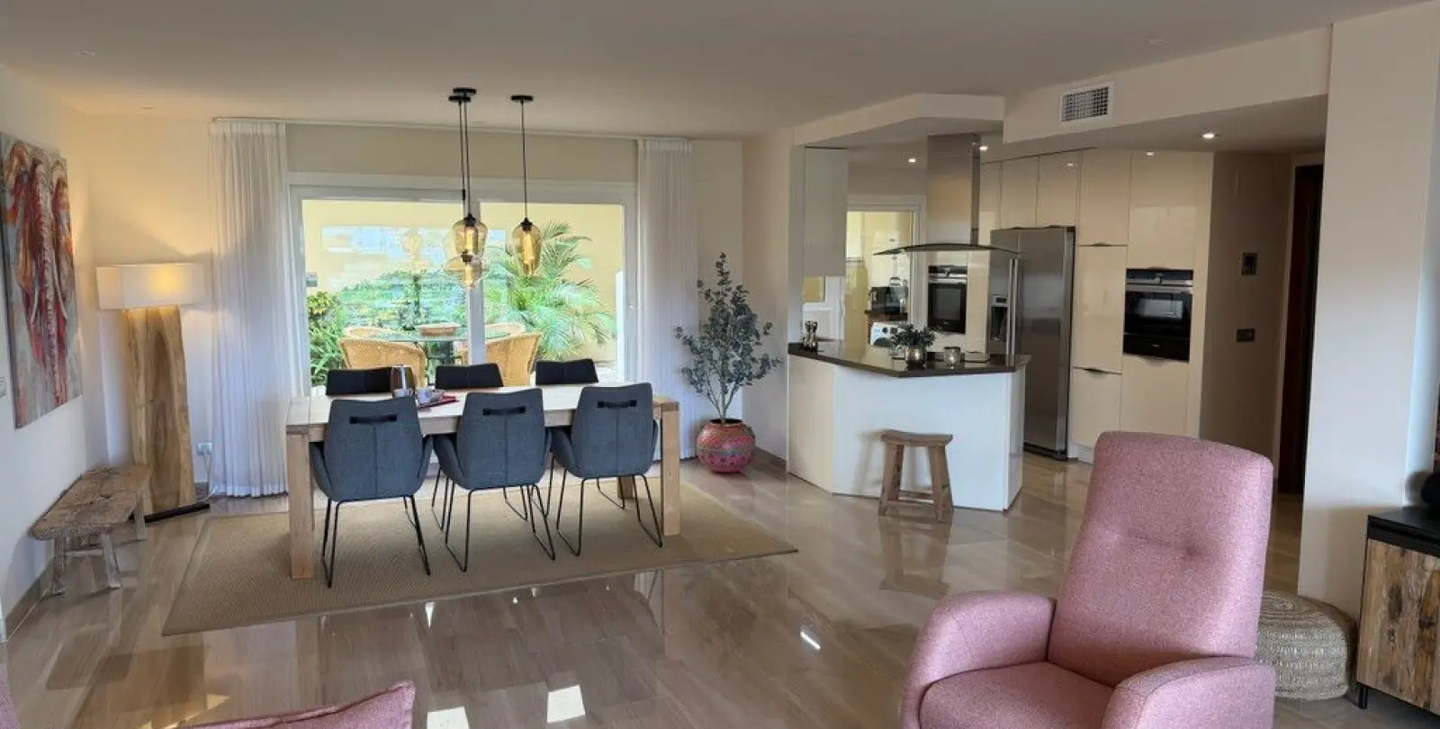 Sale of middle floor apartment in Mijas Costa 1