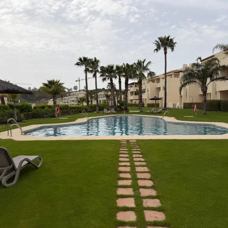 Sale of middle floor apartment in Mijas Costa