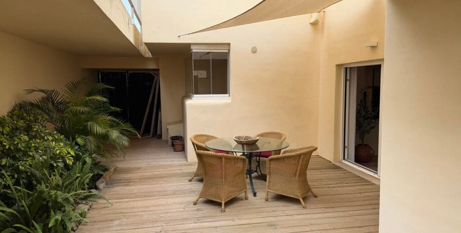 Sale of middle floor apartment in Mijas Costa 14