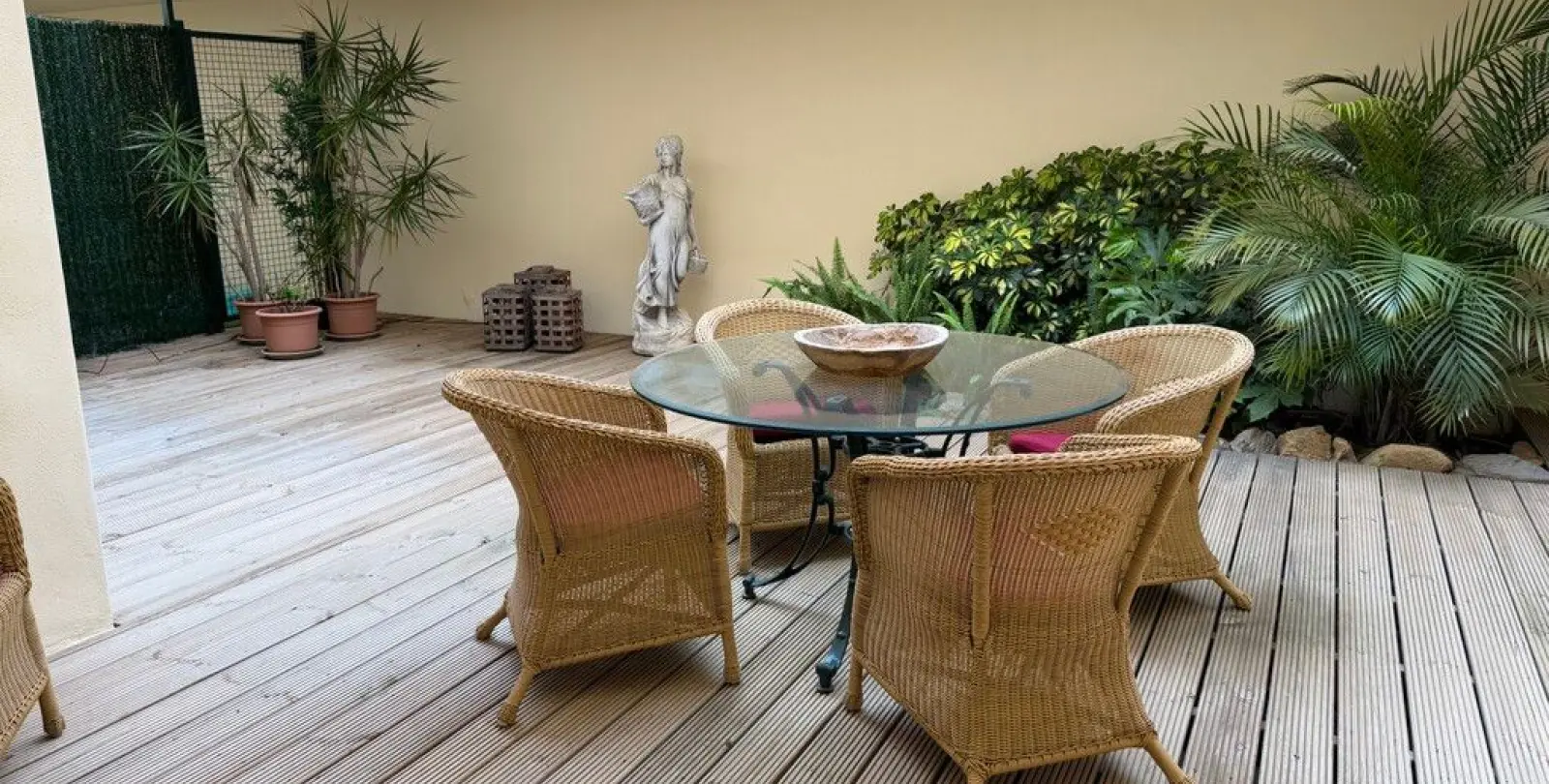 Sale of middle floor apartment in Mijas Costa 19