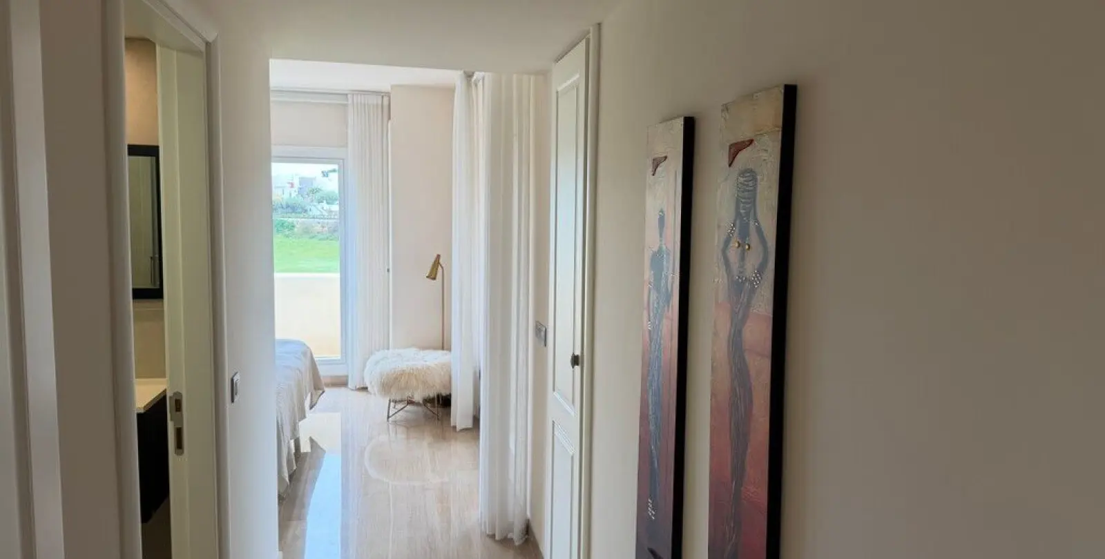 Sale of middle floor apartment in Mijas Costa 26