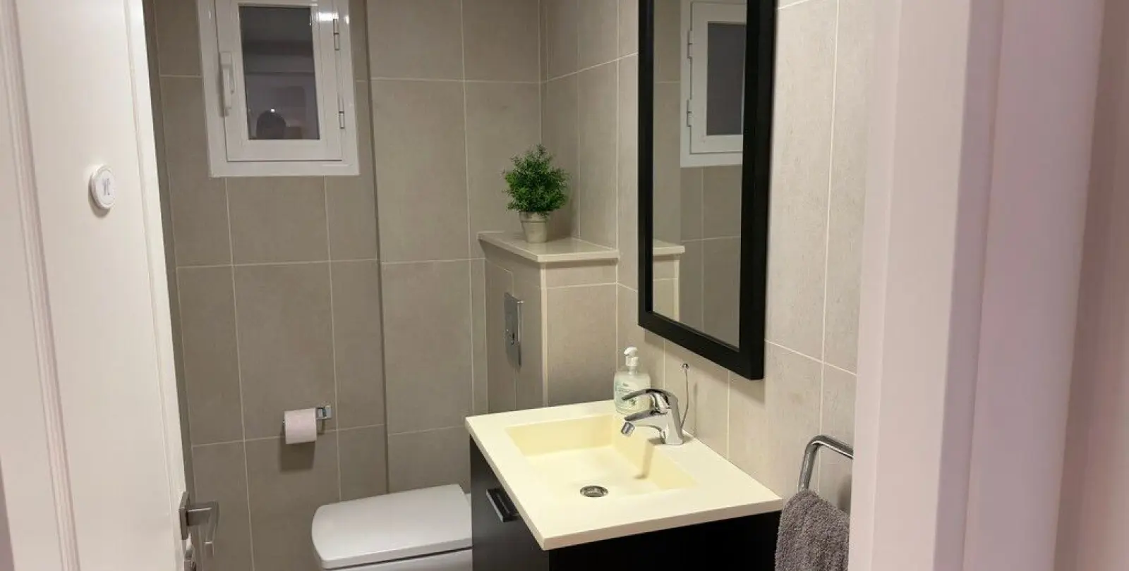 Sale of middle floor apartment in Mijas Costa 29