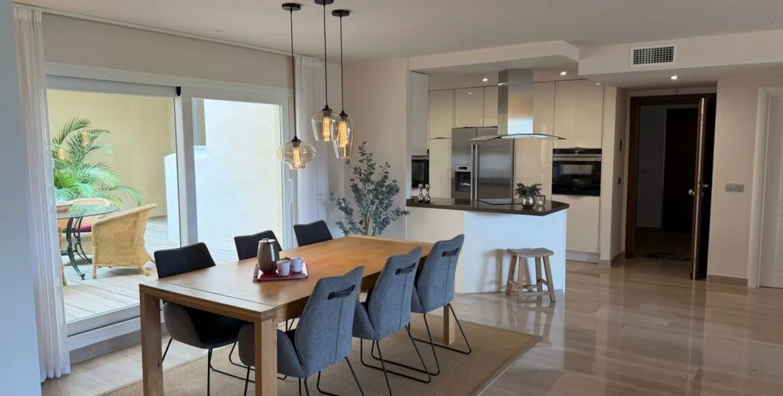 Sale of middle floor apartment in Mijas Costa 33