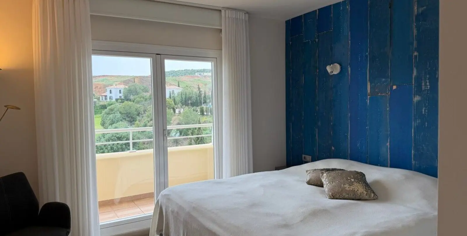 Sale of middle floor apartment in Mijas Costa 34