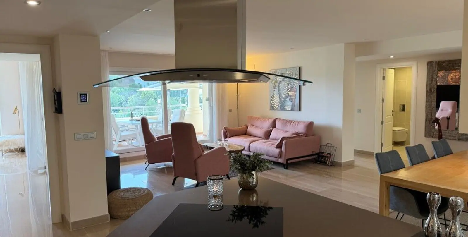 Sale of middle floor apartment in Mijas Costa 47