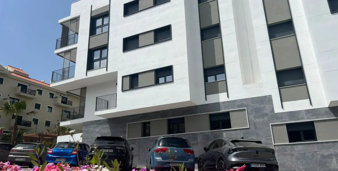 Продажа апартаментов на первом этаже в Estepona 16