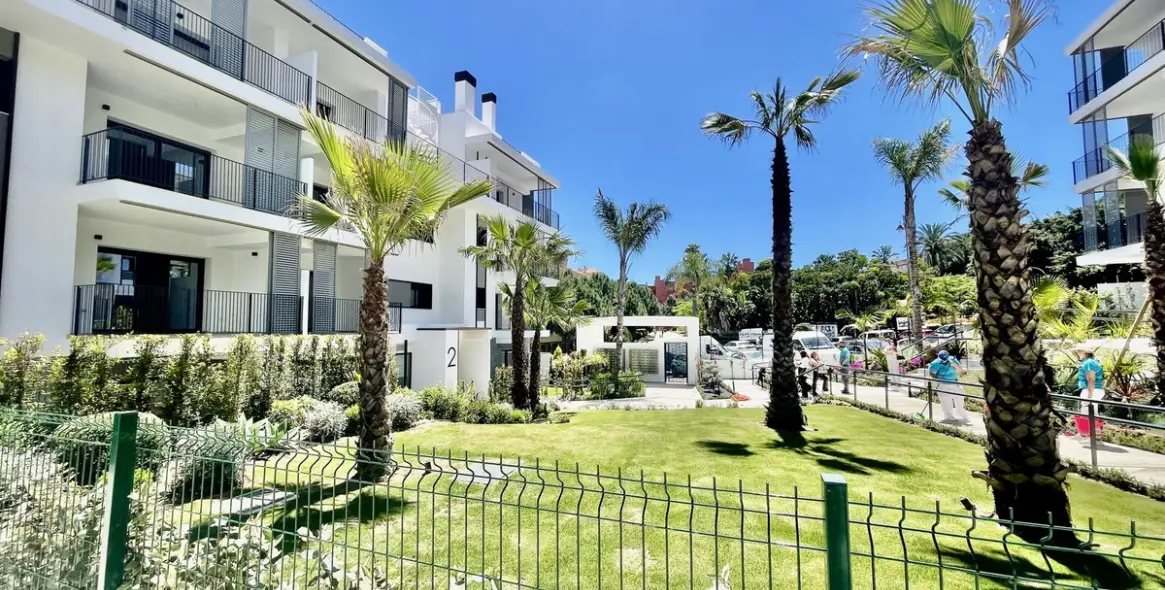 Продажа апартаментов на первом этаже в Estepona 31