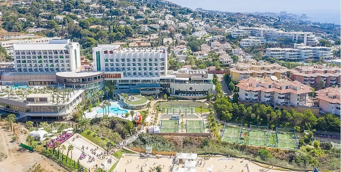 Продажа апартаментов на первом этаже в Fuengirola 2