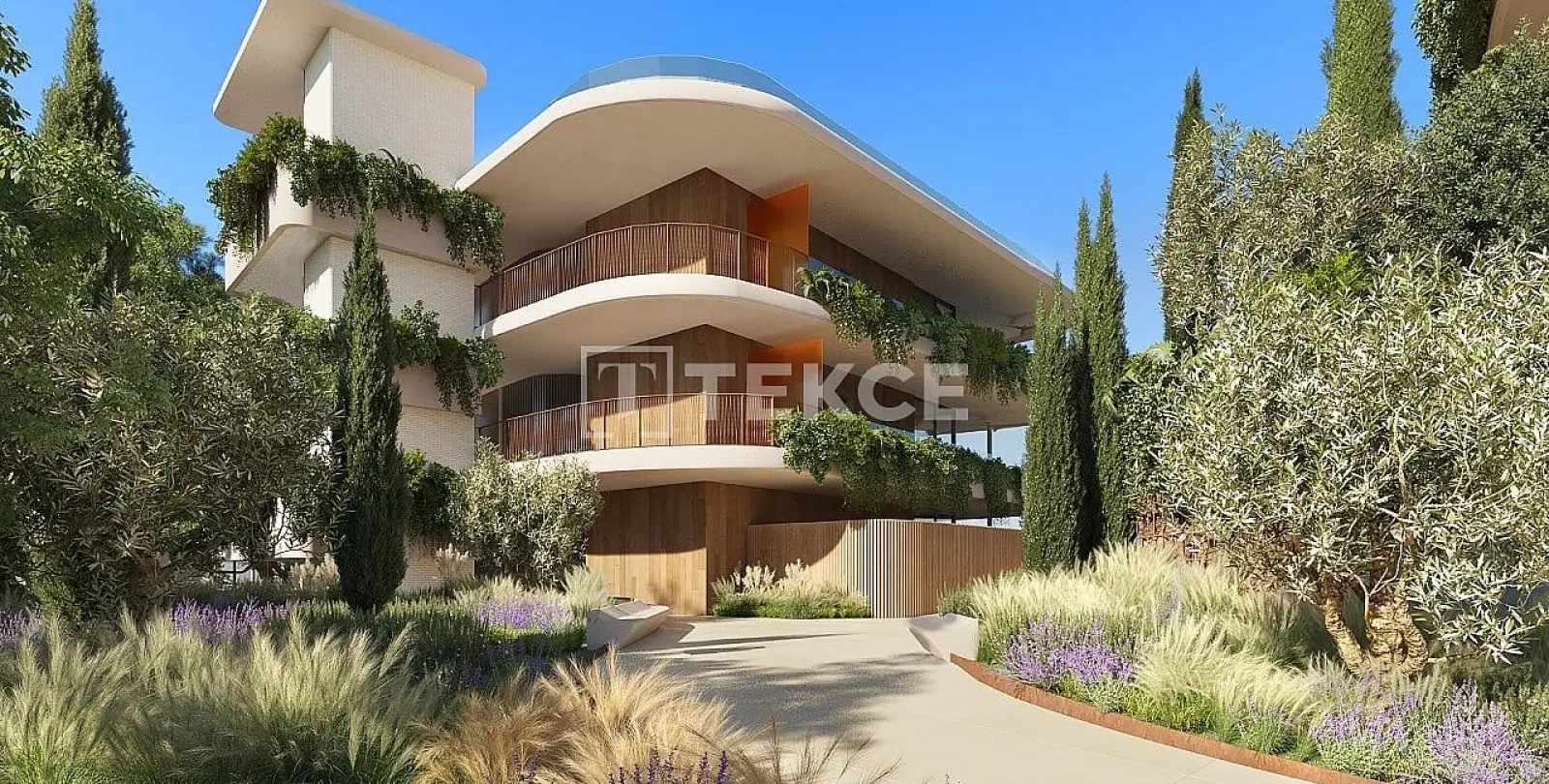 Sale of middle floor apartment in Fuengirola 3
