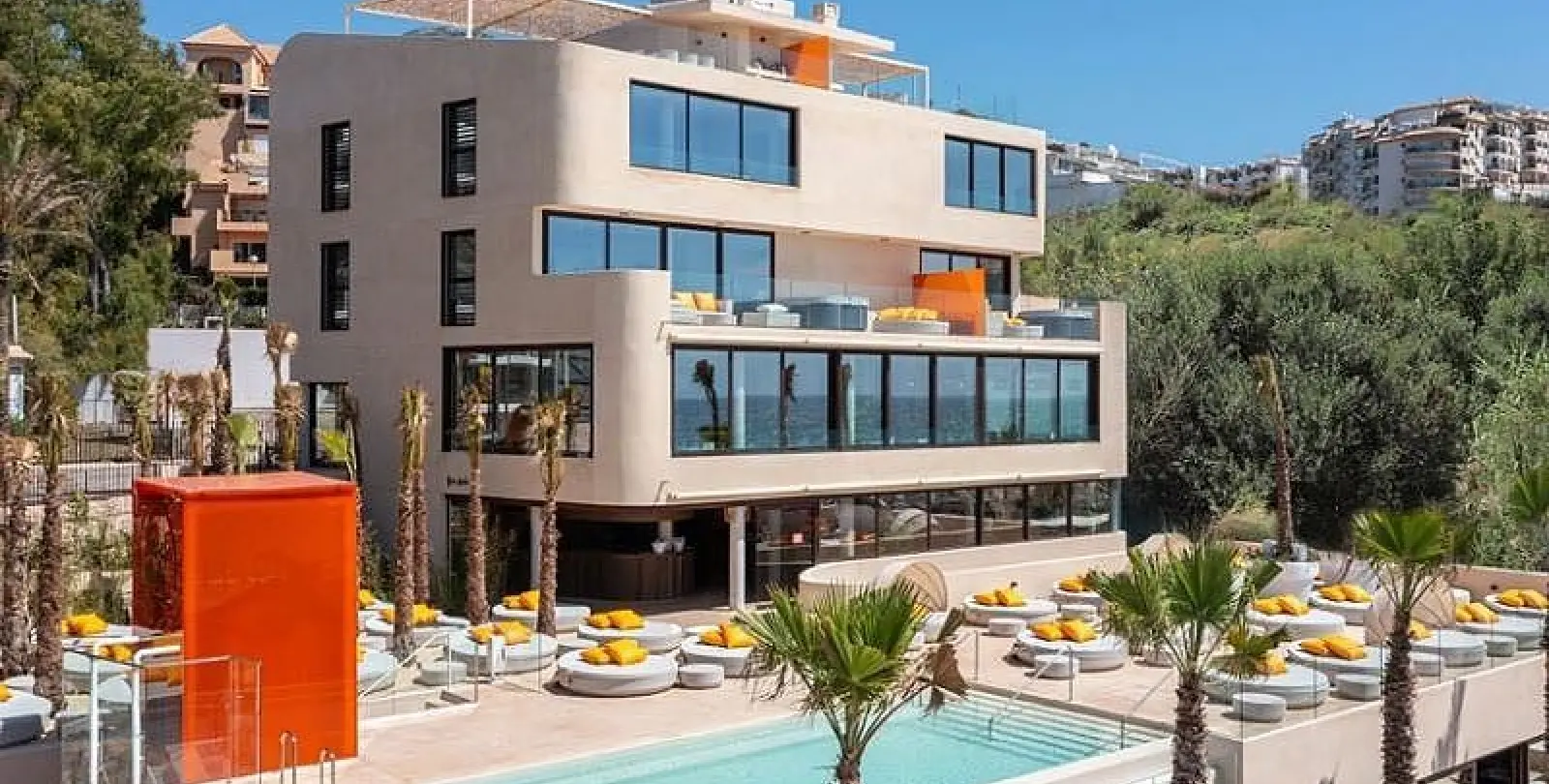 Sale of middle floor apartment in Fuengirola 8