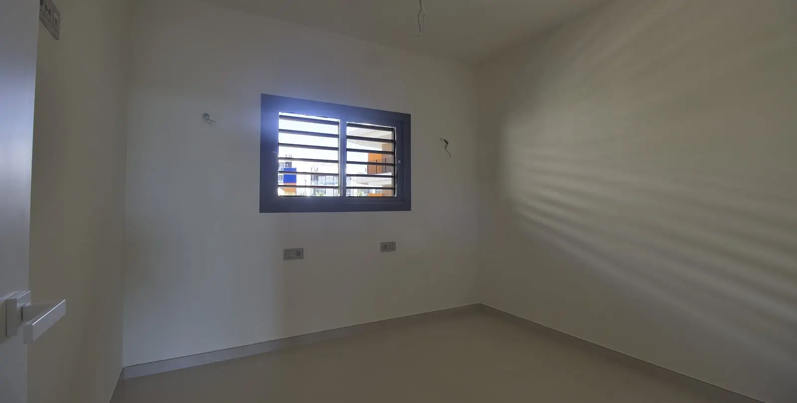 Sale of middle floor apartment in Fuengirola 15