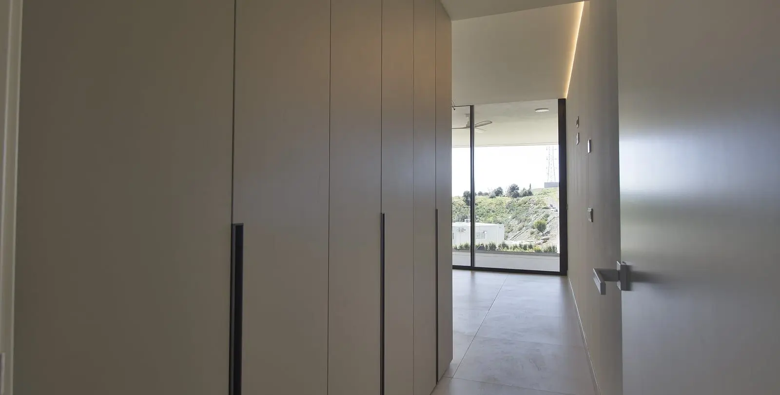 Sale of middle floor apartment in Fuengirola 21