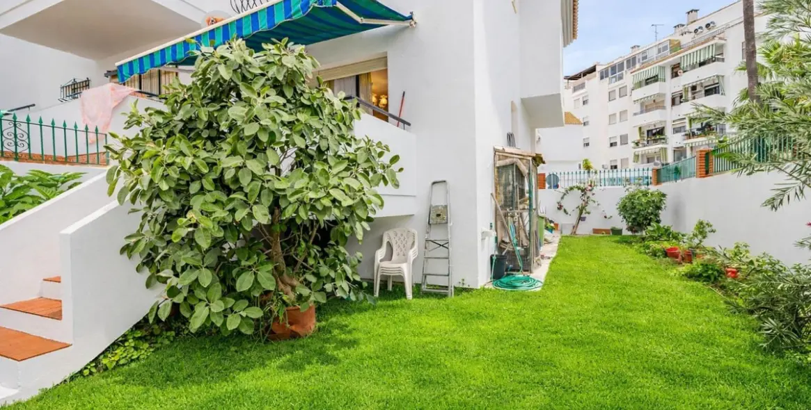 Продажа дома на две семьи в Estepona 2