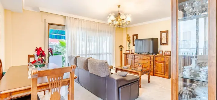 Продажа дома на две семьи в Estepona 2