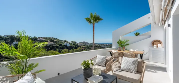 Продажа апартаментов на среднем этаже в Marbella 0