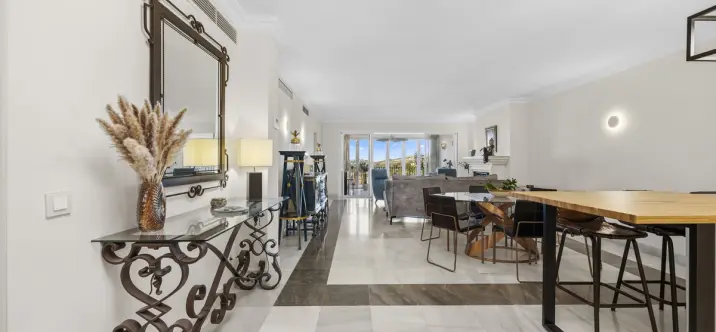 Продажа апартаментов на первом этаже в Monte Halcones 3