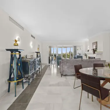 Продажа апартаментов на первом этаже в Monte Halcones