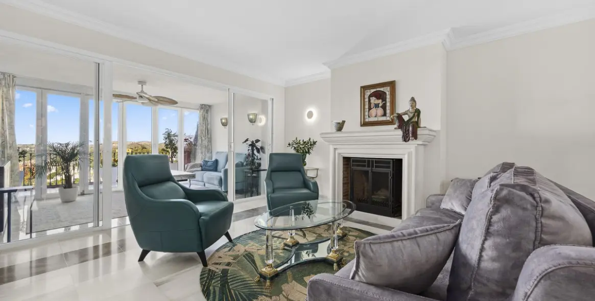 Продажа апартаментов на первом этаже в Monte Halcones 7