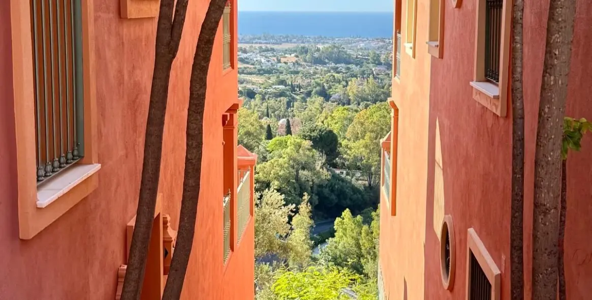 Продажа апартаментов на первом этаже в Monte Halcones 27