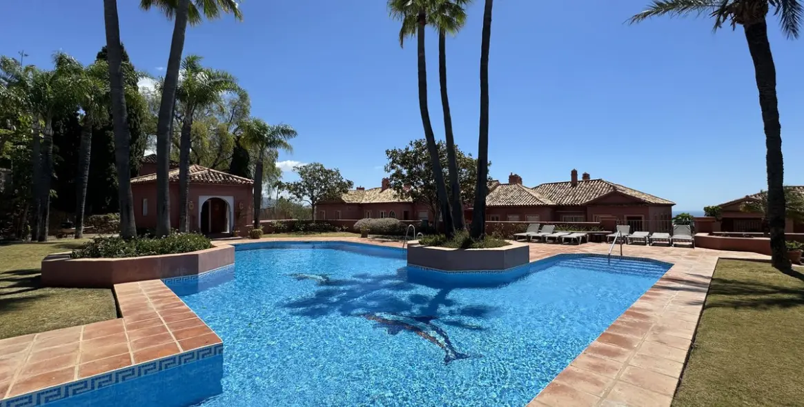 Продажа апартаментов на первом этаже в Monte Halcones 28