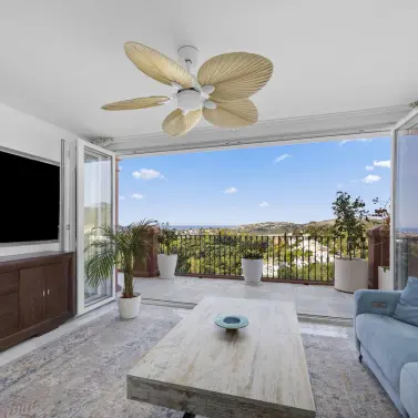 Sale of ground floor apartment in Monte Halcones