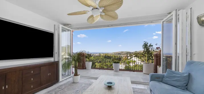 Sale of ground floor apartment in Monte Halcones 0