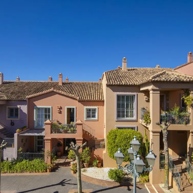 Sale of ground floor apartment in Monte Halcones