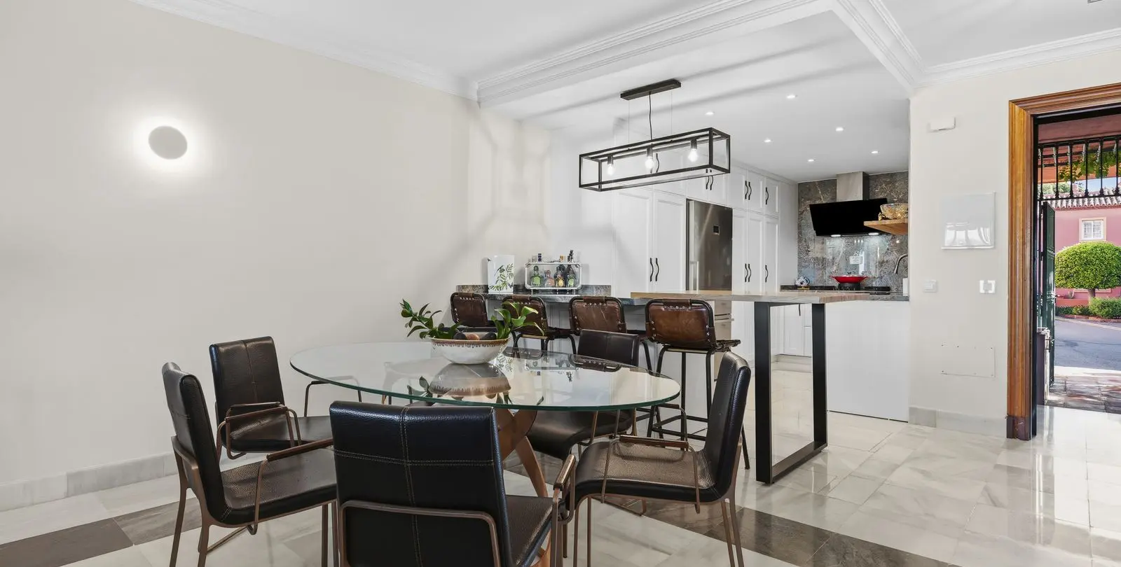 Venta de apartamento en planta baja en Monte Halcones 10