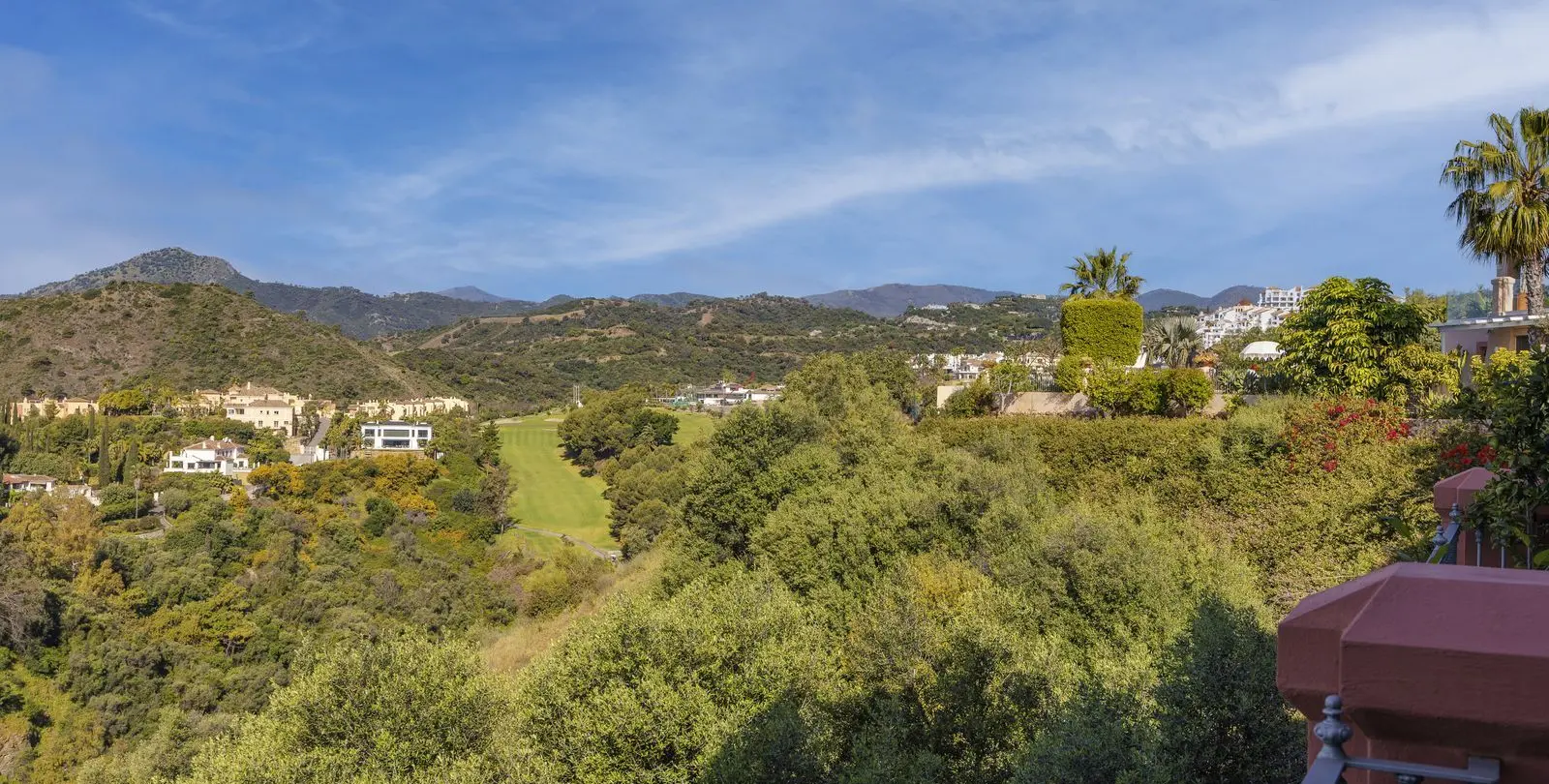 Venta de apartamento en planta baja en Monte Halcones 16