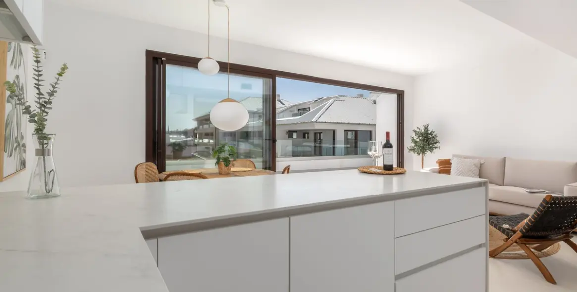 Sale of penthouse in Higueron 25