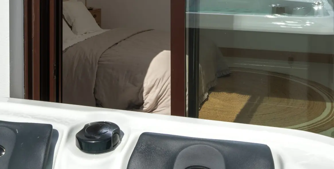 Sale of penthouse in Higueron 26