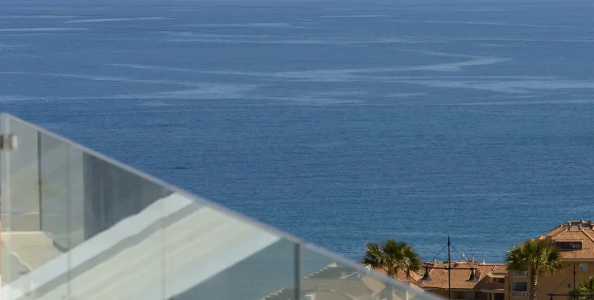 Sale of penthouse in Higueron 30